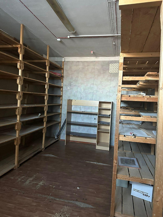 Сдаются помещения 76,2 м² и 63 м²  фото