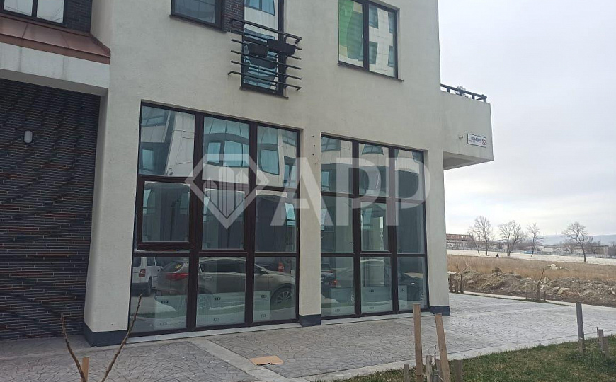 Сдаю торговое помещение, до 150 м² фото