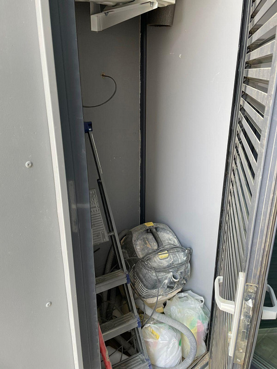 Угловое помещение с отличным ремонтом 42,9 м.кв. фото