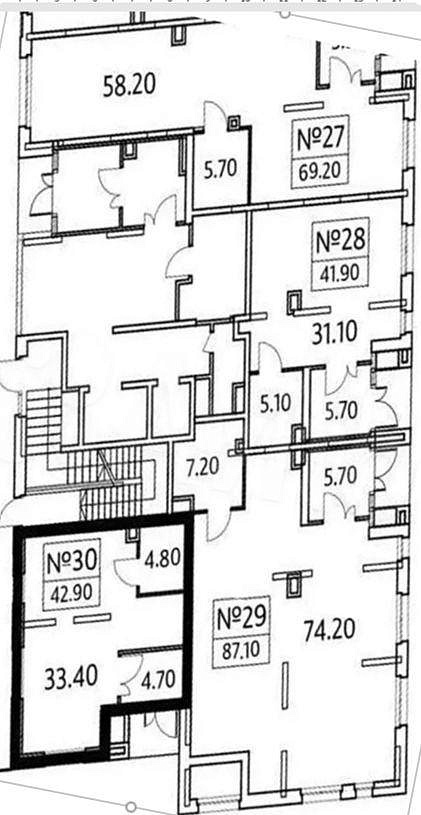Угловое помещение с отличным ремонтом 42,9 м.кв. фото