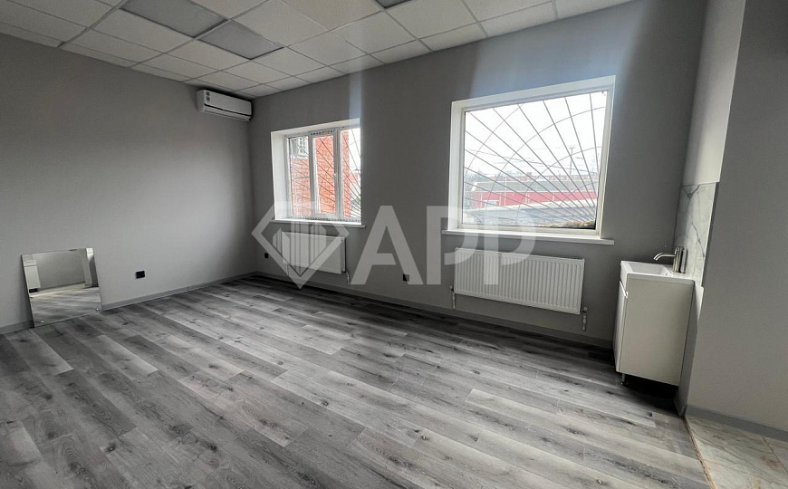 Сдам офисное помещение,  38.5 м², 26.1 м², 11.5 м² фото