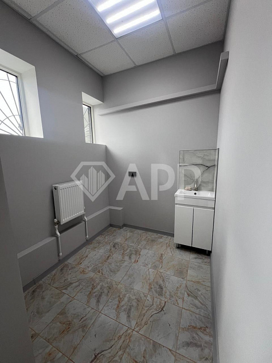 Сдам офисное помещение,  38.5 м², 26.1 м², 11.5 м² фото