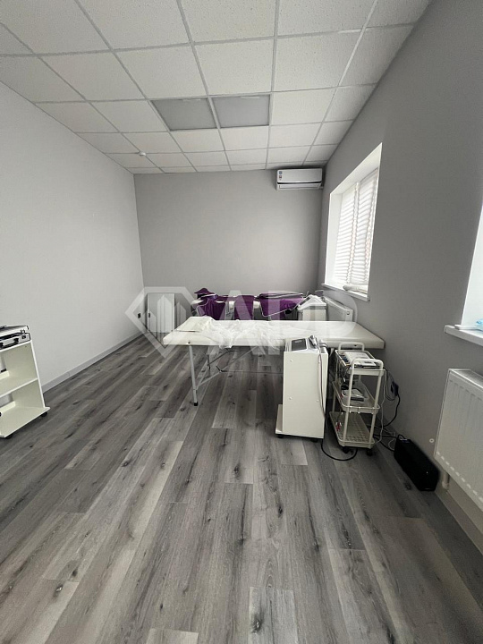 Сдам офисное помещение,  38.5 м², 26.1 м², 11.5 м² фото