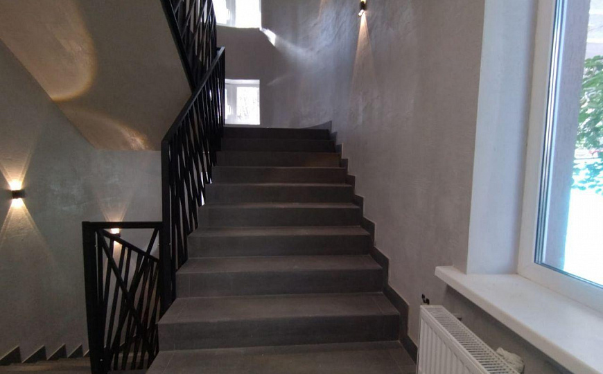 Здание 653,4м² Земельный участок 5 соток фото