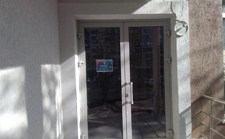 Здание 653,4м² Земельный участок 5 соток фото