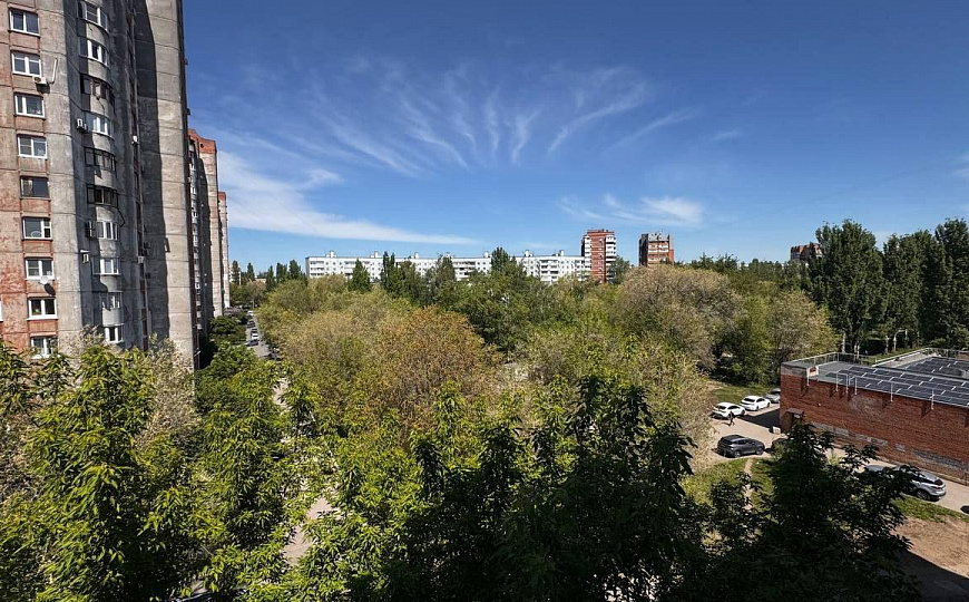 Помещение 1 338 м² с долей земли фото