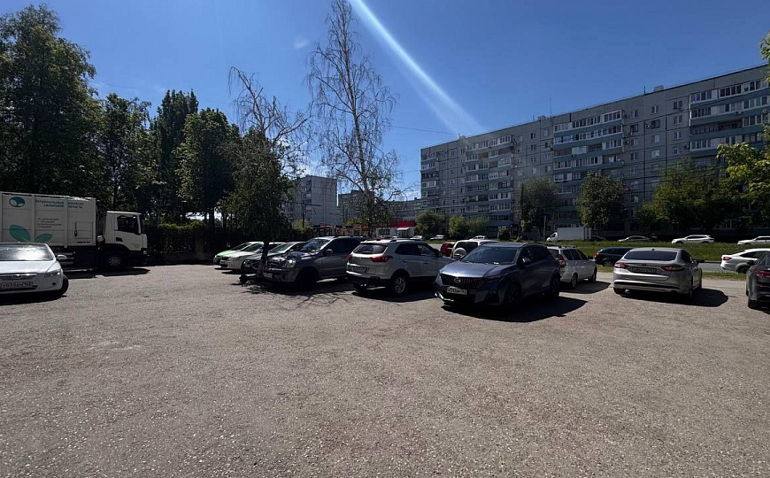 Помещение 1 338 м² с долей земли фото