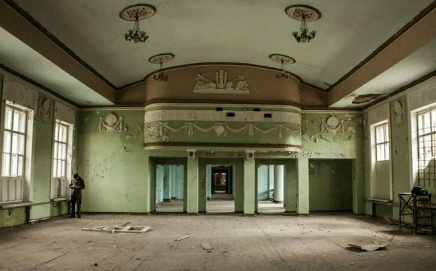 Помещение свободного назначения (в историческом здании) фото