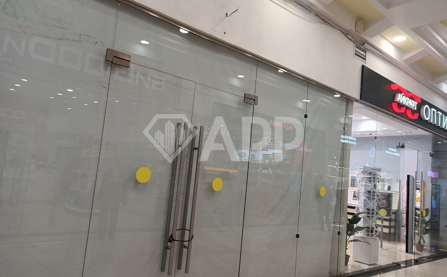 Сдаются помещения в ТЦ фото