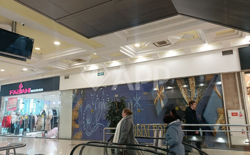 Сдаются помещения в ТЦ фото