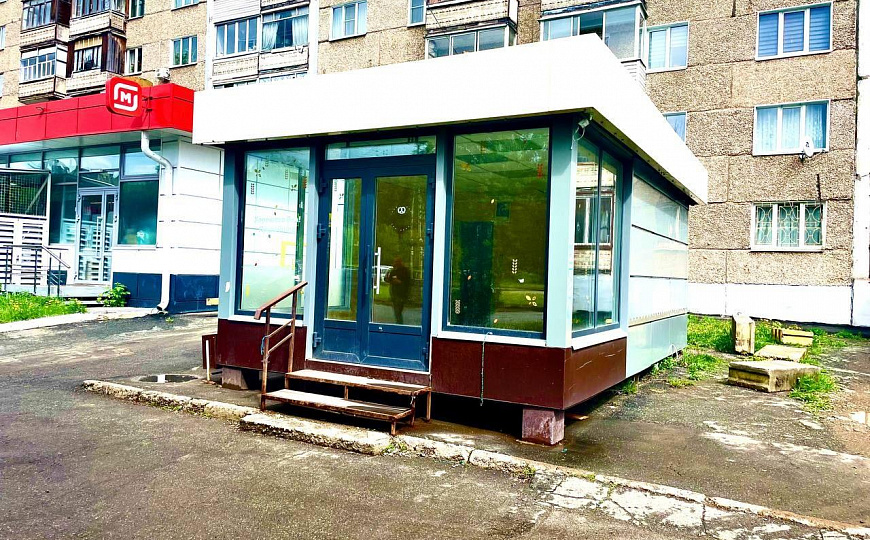 Сдам торговое помещение 28м² на 1 линии с высоким трафиком фото