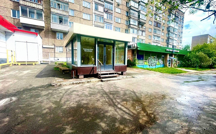 Сдам торговое помещение 28м² на 1 линии с высоким трафиком фото