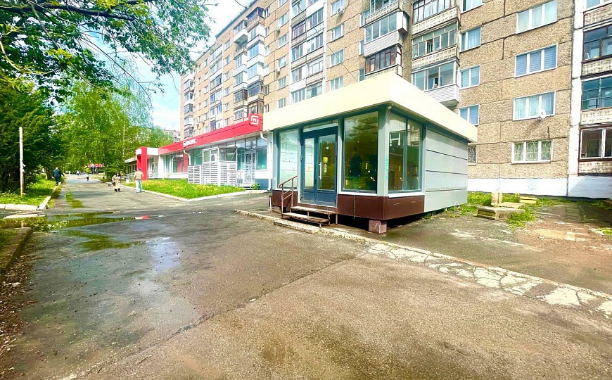 Сдам торговое помещение 28м² на 1 линии с высоким трафиком фото