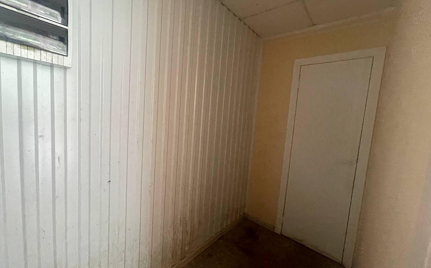 Сдам торговое помещение 28м² на 1 линии с высоким трафиком фото