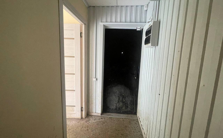 Сдам торговое помещение 28м² на 1 линии с высоким трафиком фото