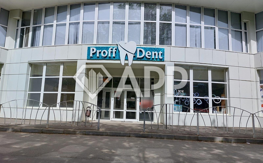 Сдам торговое помещение, 171 м² фото