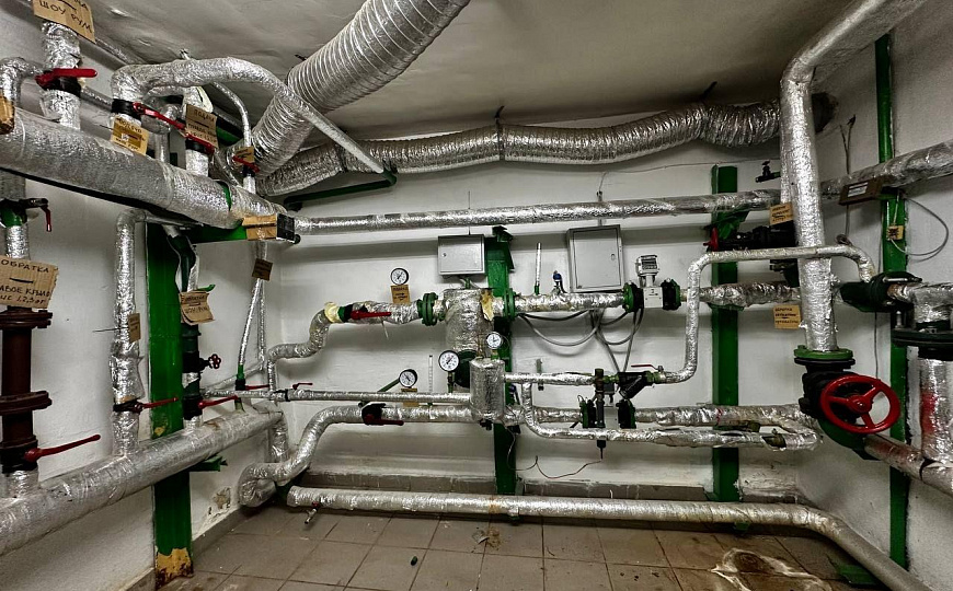 Продажа автосалона 2700 м2 на первой линии ул.Мирной фото