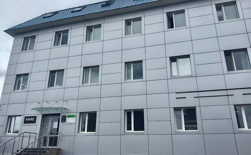 Продажа автосалона 2700 м2 на первой линии ул.Мирной фото