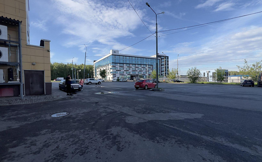Сдам бизнес-центр/офисный центр, 1 200 м² фото