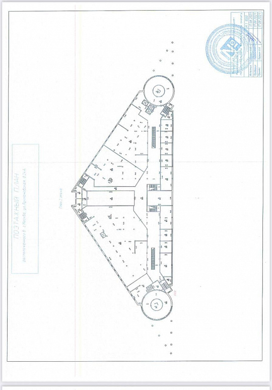 Сдам помещения в ТЦ 2000м² фото