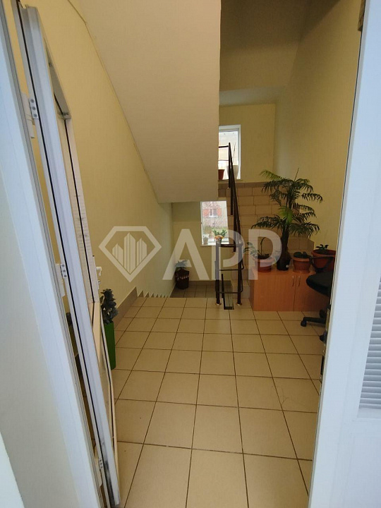 Сдам офисное помещение, 610 м² фото