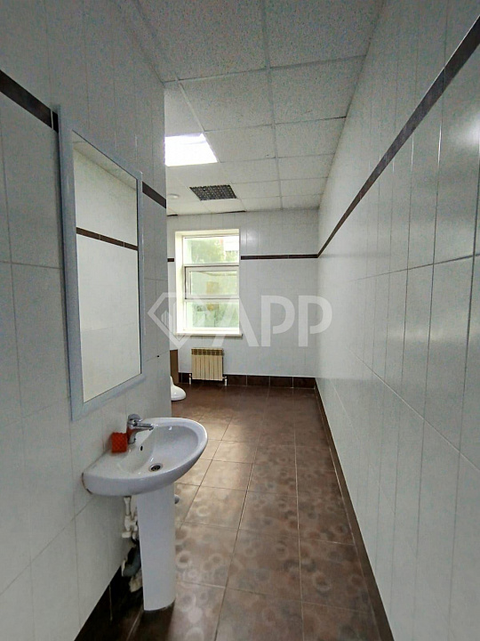 Сдам офисное помещение, 610 м² фото