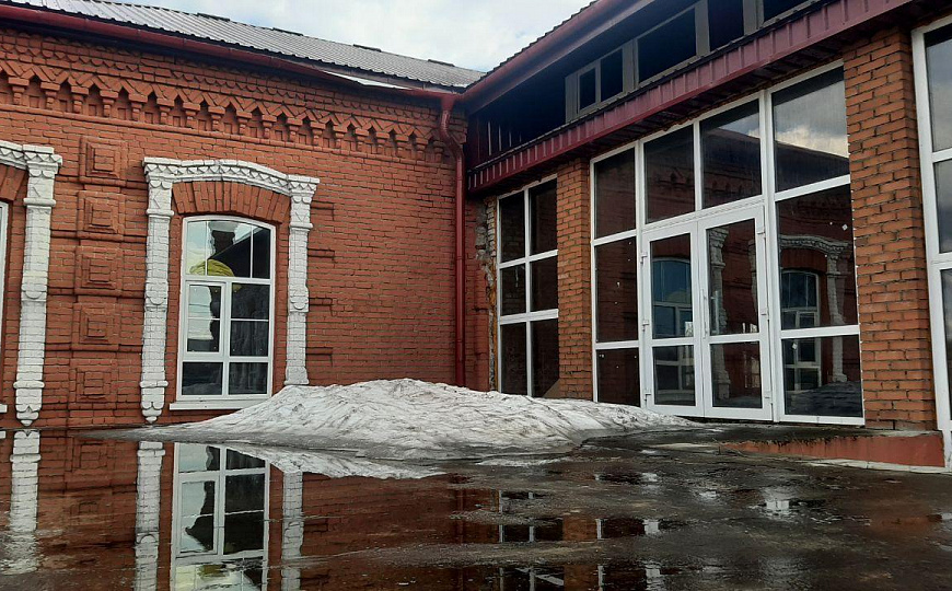 Отдельно стоячее здание фото