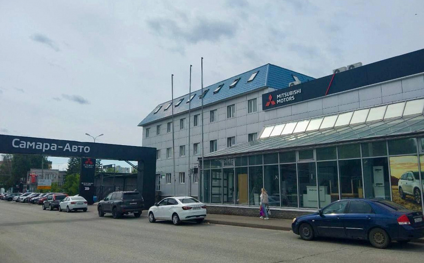 Аренда 324 м2 под шоурум автосалона на 1 линии ул.Мирной фото