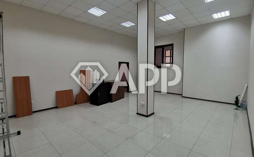 Продаю бизнес-центр/офисный центр, 1 554 м² фото
