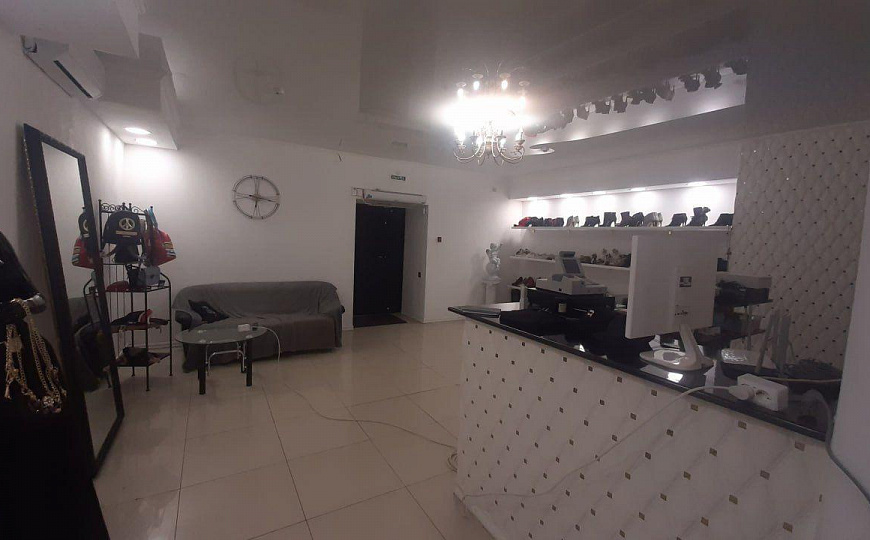 помещение на Лазурная 11 фото