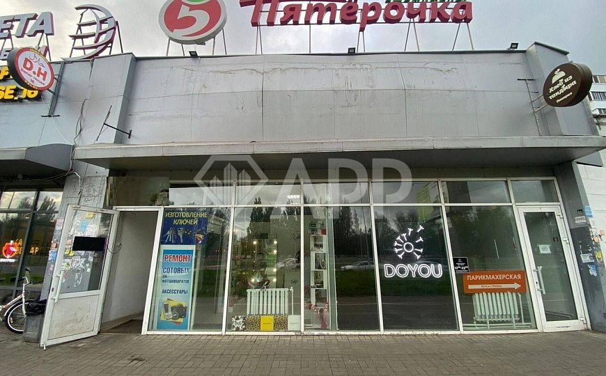 Продам помещение в торговом центре фото
