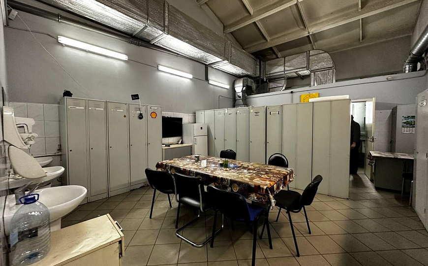 Производственно-складские помещения 1106 м2 на ул. Мирной фото