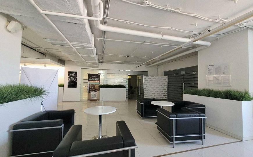 Офис с панорамным остеклением в БЦ «Вертикаль» фото