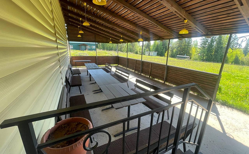 Продам два объекта общей площадью 271м² и земельным участком 30 соток в живописном месте фото