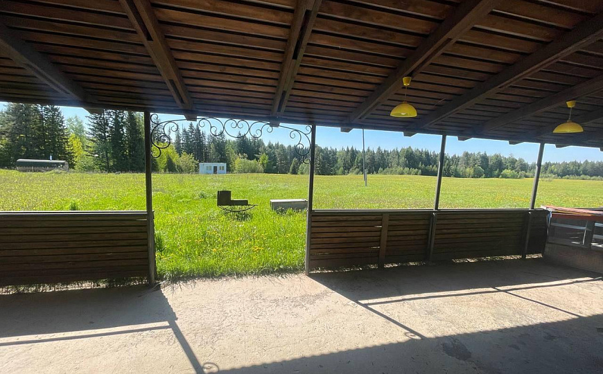 Продам два объекта общей площадью 271м² и земельным участком 30 соток в живописном месте фото