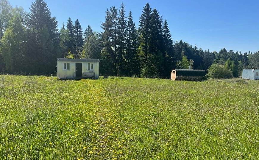 Продам два объекта общей площадью 271м² и земельным участком 30 соток в живописном месте фото