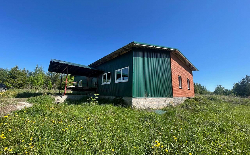 Продам два объекта общей площадью 271м² и земельным участком 30 соток в живописном месте фото