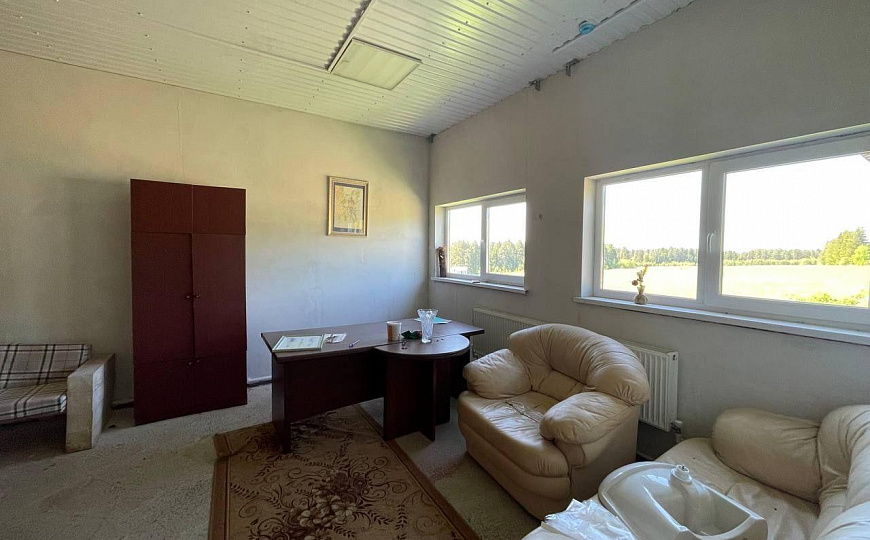 Продам два объекта общей площадью 271м² и земельным участком 30 соток в живописном месте фото