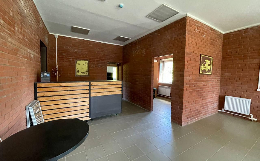 Продам два объекта общей площадью 271м² и земельным участком 30 соток в живописном месте фото