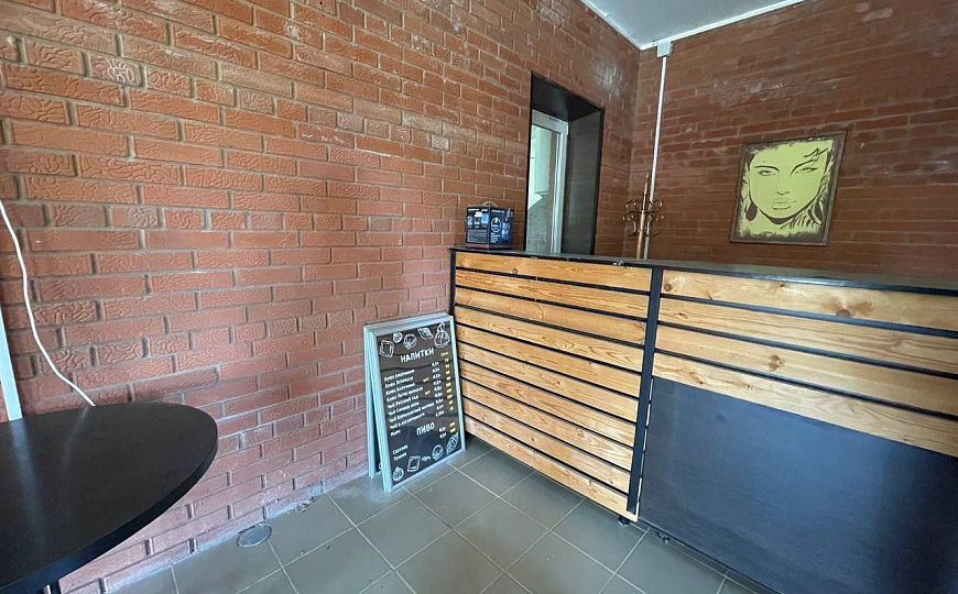 Продам два объекта общей площадью 271м² и земельным участком 30 соток в живописном месте фото