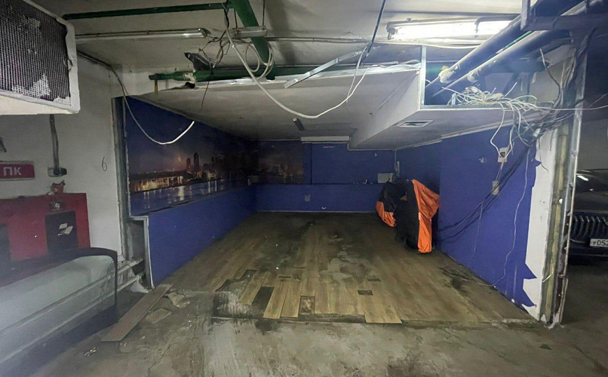 Паркинг из 4-х парковочных мест под любой вид деятельности 60 м.кв. фото