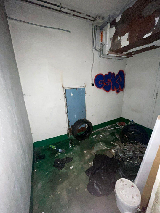 Паркинг из 4-х парковочных мест под любой вид деятельности 60 м.кв. фото