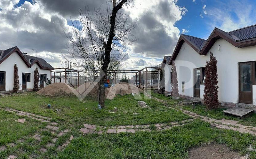 Отдельно стоящее здание, 1600 м. Под хостел, пансионат, медицину, частную школу фото