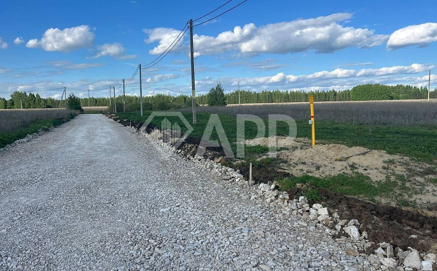 Продаю участок на первой линии трассы фото