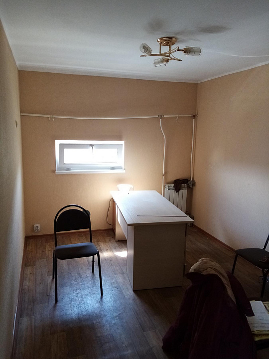 Склад  378 м²+ 777 м2 земля. фото