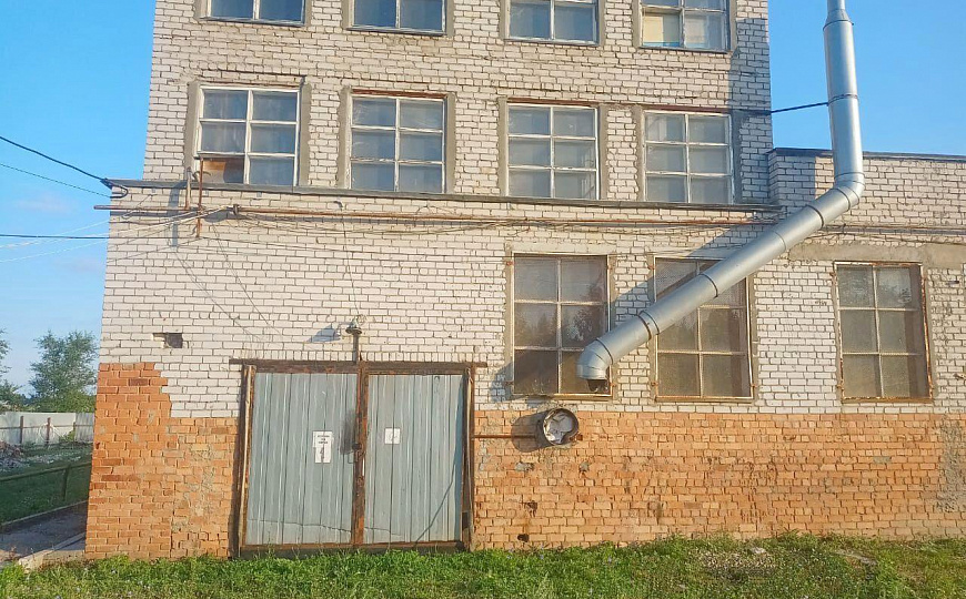 Складское помещение 895м² на земле 1Га фото