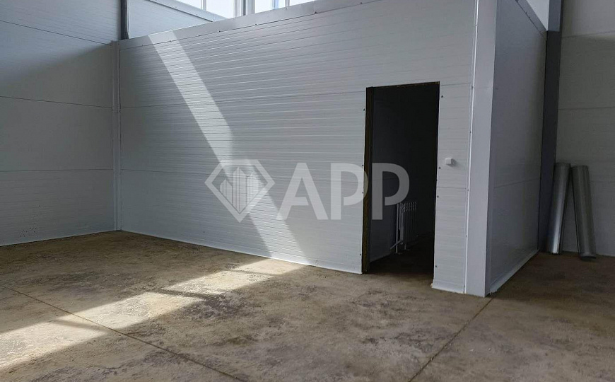 Сдам складское помещение, 1 056 м² фото