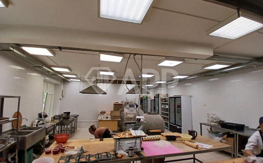 Помещение свободного назначения фото