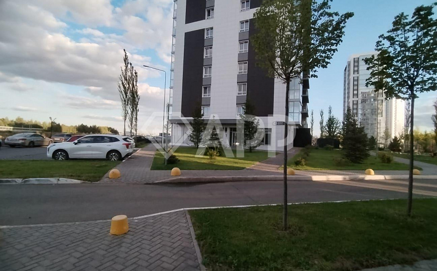 Продаю торговое, офисное помещение 63 м² в новом ЖК фото