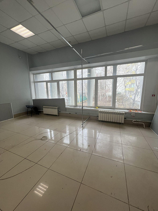 Торговое помещение, 46 м² фото